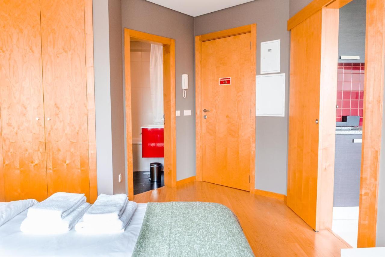 Sunny Studio In The Heart Of Lapa - 5Min Walk To Metro! Porto Eksteriør billede