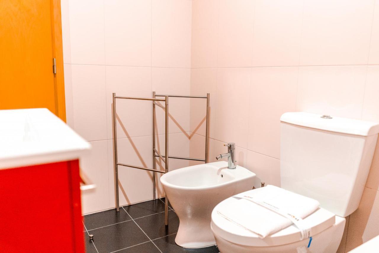 Sunny Studio In The Heart Of Lapa - 5Min Walk To Metro! Porto Eksteriør billede